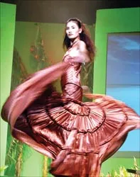 Sắc màu “Gió  nhiệt  đới”