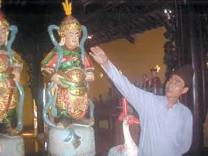 Báo động nạn lấy cắp tài sản ở đình, chùa