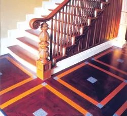 Theo những bước chân