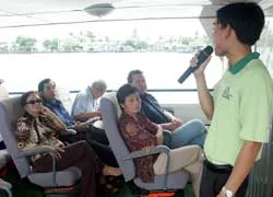 Hướng dẫn viên là ai?