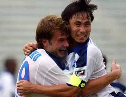 Number One V-Leagua 2005 (vòng 21 ngày 7-8) ảnh 3