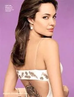 Angelina Jolie trở thành công dân Campuchia