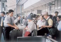 Niềm vui của các nhà đầu tư và du khách