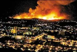 Mưa lũ ở Trung Quốc, cháy rừng lan rộng ở châu Âu