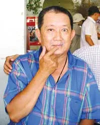 “Giải phẫu” văn chương Mạc Can