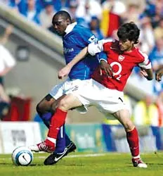 Các cầu thủ trẻ Arsenal đủ sức gánh trọng trách ảnh 1