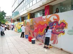 Cùng vẽ bức tranh kỷ lục VN với chủ đề “Hòa Bình”