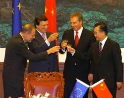 EU muốn bỏ cấm vận vũ khí đối với Trung Quốc