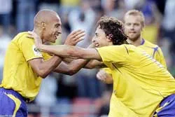 Xoa dịu thế giằng co... ảnh 1