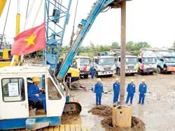 Khởi công xây dựng cầu Phú Mỹ