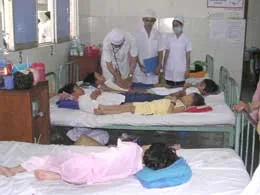 Số bệnh nhân sốt xuất huyết nhập viện tăng gấp đôi