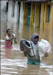 Mưa bão làm 56 người thiệt mạng