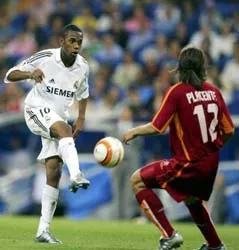 Nỗi lo sân nhà của “Harry Potter” ảnh 1