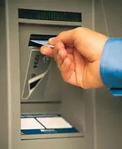 Techcombank ứng dụng công nghệ quản lý thẻ hiện đại