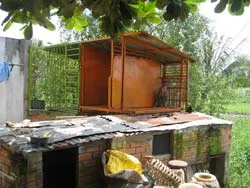 Nguyễn Thị Bích Hoa từng nhốt nạn nhân vào chuồng khỉ?!