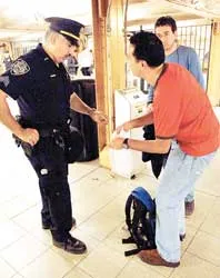 Hệ thống tàu điện ngầm New York bị đe dọa tấn công khủng bố