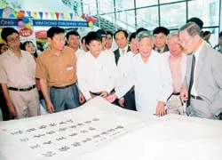 100 đơn vị trong và ngoài nước cùng quảng bá sách