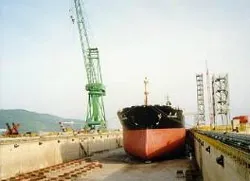 Đóng mới 5 tàu trị giá hơn 50 triệu USD