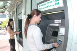 Nên phát hành tiền polymer 20.000 đồng và 10.000 đồng