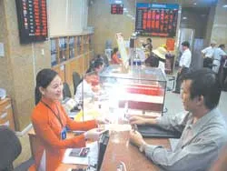 Tránh rủi ro khi giao dịch bằng vàng