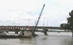 Gần 50 tỷ đồng thực hiện 6 công trình chống xoáy lở