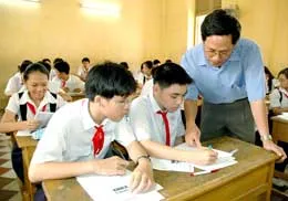 Tiền lương thực tế vẫn tăng