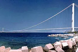 Italia xây cầu treo dài nhất thế giới