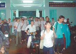 Học sinh bị cuốn vào vòng quay không lối thoát?