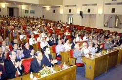 Gắn bó giữa Đảng với dân