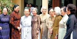 Phụ nữ VN tiếp tục phát huy 8 chữ vàng truyền thống ảnh 2