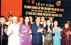 Phụ nữ VN tiếp tục phát huy 8 chữ vàng truyền thống