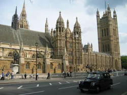 Lên kế hoạch sơ tán khỏi tòa nhà Quốc hội