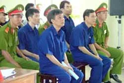 Một án tù chung thân và 65 năm tù dành cho 7 bị cáo