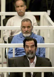 Hoãn phiên tòa xét xử cựu TT Saddam Hussein