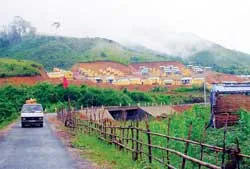 Người Cơ Tu nhớ làng