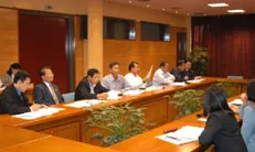 Ưu tiên các vấn đề xã hội bức xúc