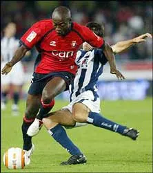 Tụng ca Alirón giữa El Sadar nhỏ bé ảnh 1