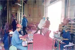 Trả lời câu hỏi của người sản xuất:bán cho ai?