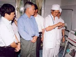 Phó Thủ tướng Vũ Khoan: Ngăn vận chuyển gia cầm qua biên giới