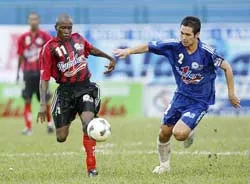 “Ba đánh một” ảnh 1