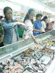 Giá sỉ ổn định giá lẻ tăng cao