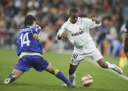 Khi "Pele mới" gặp "Maradona mới"... ảnh 1