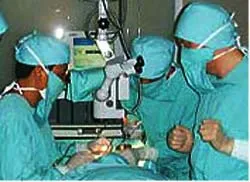 Đem lại ánh sáng cho 200.000 người mù nghèo