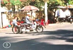 Xe lăn đu bám tự do trên đường ảnh 3