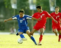 Một đối thủ ảnh 1