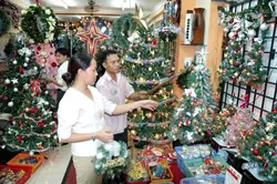 Phong phú hàng nội, giá không tăng