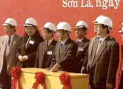 Phát lệnh khởi công dự án thủy điện Sơn La