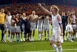 31 trận đấu tại Euro 2004 (tiếp theo) ảnh 3