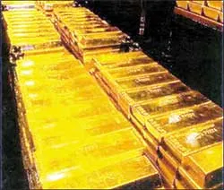 Giá vàng và dầu tiếp tục tăng mạnh