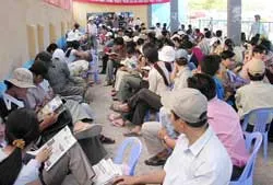 Bán vé xe tết đến tận KCN - KCX